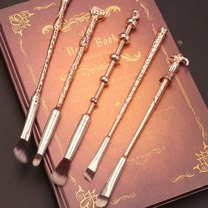 Harry Potter makeup brushes